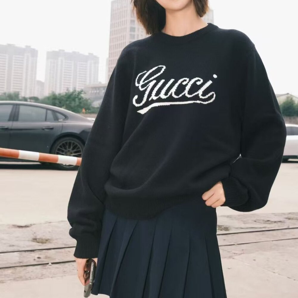 Gucci Sweater - New Size L